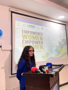 Speakers and participants at the Women Empowerment Summit organised by Dr. Essa Laboratory & Diagnostic Centre in Karachi discussing women's leadership and education.