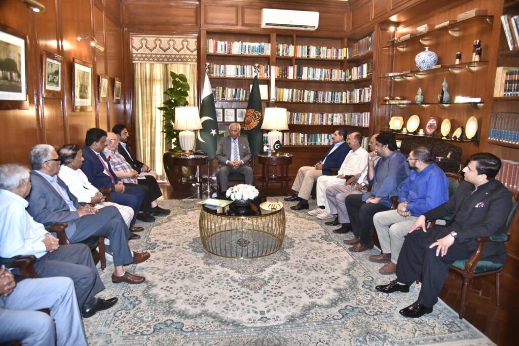 Governor Sindh Syed Muhammad Nihal Hashmi meeting the Karachi Editors Club delegation at Governor House Karachi.