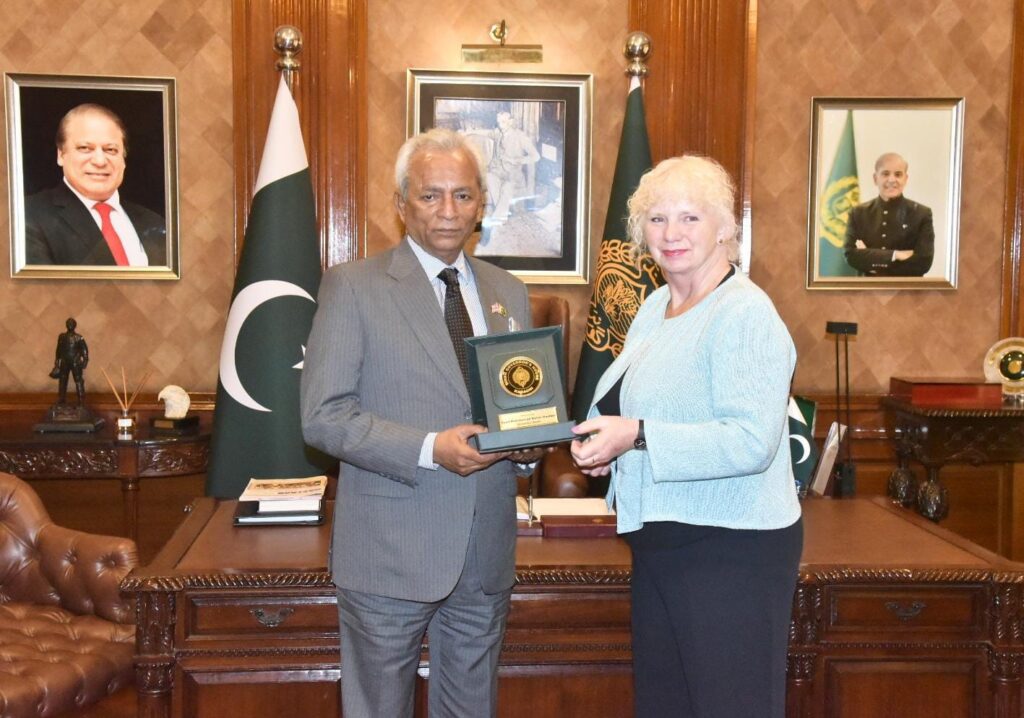 Governor Nehal Hashmi and British Deputy High Commissioner Alison Blackburne during a meeting at Governor House Karachi.