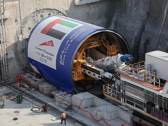 The Al Wugeisha tunnel boring machine works on the Dubai Metro Blue Line project, increasing excavation speed through advanced digital technology.