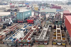 Goods transporters strike halts cargo vehicles across Pakistan