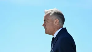 Donald Trump tariffs Canada deadline faces Mark Carney during trade talks