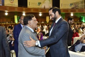 UBG Secretary General Zafar Bakhtawari with Dunya Media Group Chief Mian Amir Mahmood at the Pakistan Economic Summit.