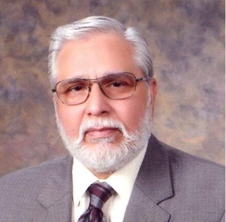 Tariq Haleem congratulates S.M. Tanveer on successfully organising the first Pakistan Economic Summit 2026.