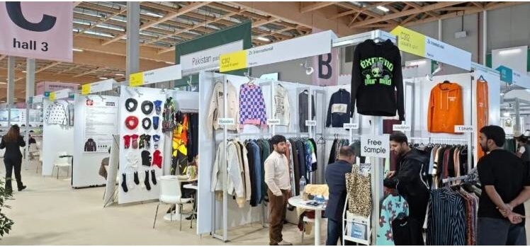 Pakistani textile exhibitors prepare for Texworld and Apparel Sourcing Paris 2026 in France.
