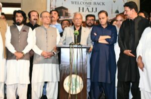 Governor Sindh Nehal Hashmi meets goods transport representatives over nationwide strike