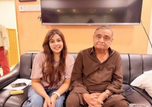 Syeda Tehseen Abidi meets Dr Asim in connection with PPP leadership