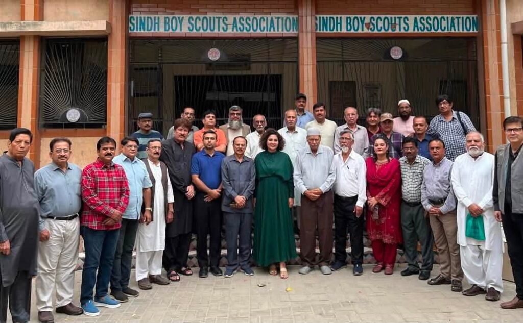 Newly elected office-bearers of the Pakistan Film and TV Journalists Association for 2026-28.