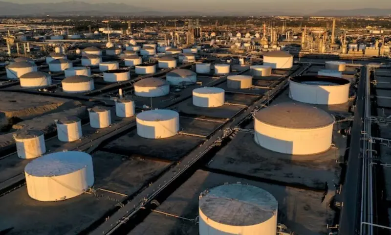 Brent crude oil prices rise above $100 amid Middle East supply concerns