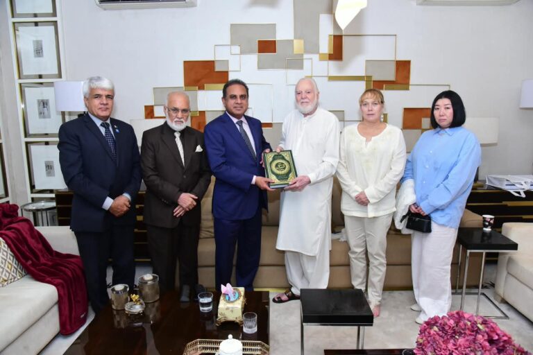 Senator Abdul Haseeb Khan meeting US trade delegation from Houston in Karachi