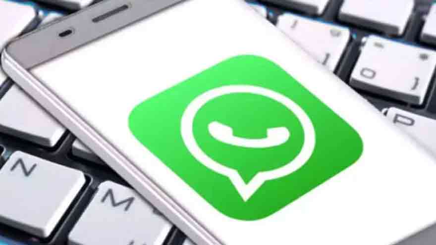 WhatsApp Status music feature allowing users to share longer song clips.