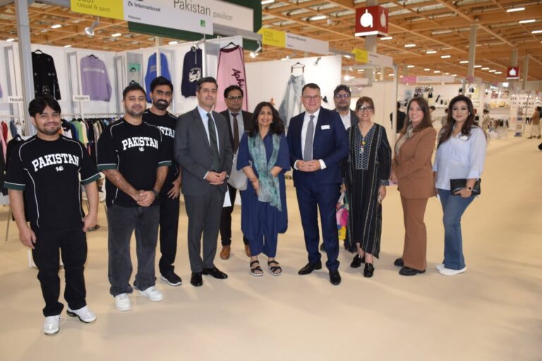Ambassador Mumtaz Zahra Baloch visits Pakistani exhibitors at the Pakistan Pavilion during Texworld Paris in France.