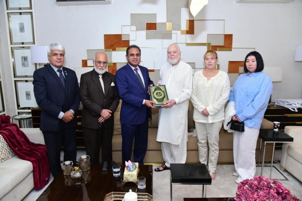 Senator Abdul Haseeb Khan meeting a Houston trade delegation in Karachi to discuss trade and investment