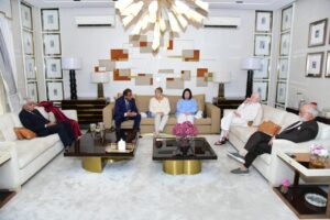 Senator Abdul Haseeb Khan meeting a Houston trade delegation in Karachi to discuss trade and investment.
