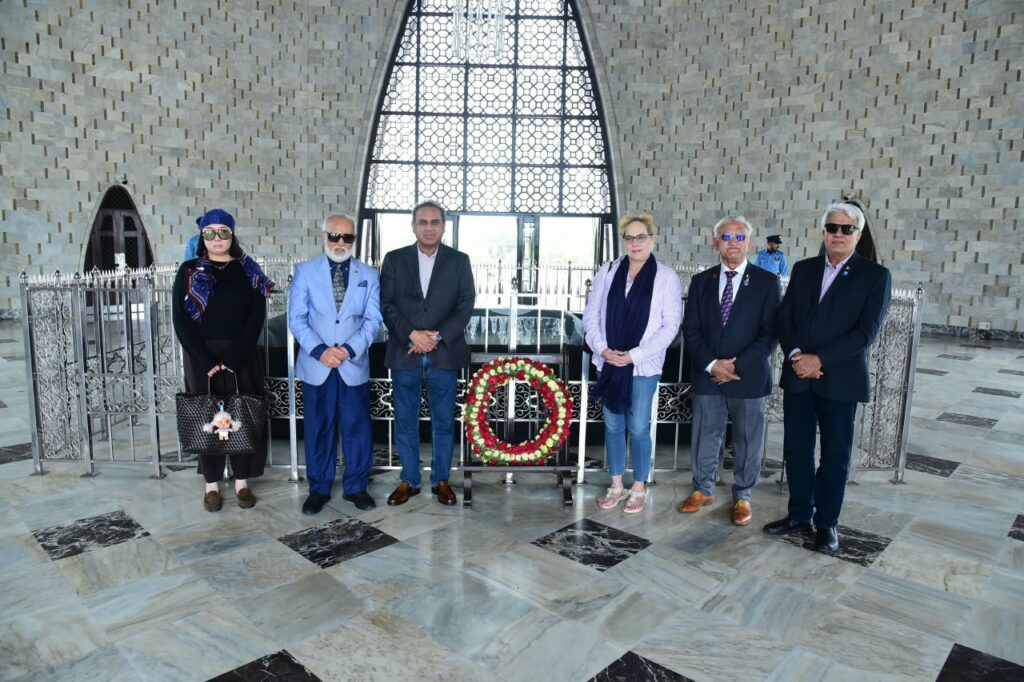 US business delegation visits Mazar-e-Quaid in Karachi