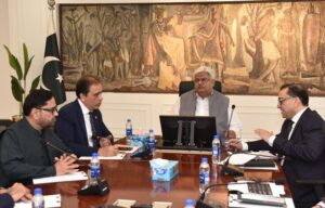 FBR Chairman Rashid Mahmood Langrial meets FPCCI Senior Vice President Saquib Fayyaz Magoon in Karachi.