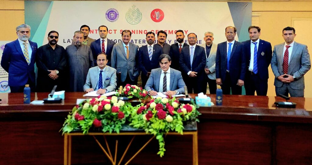 Murtaza Wahab signs contract with FWO for the Dumlottee-DHA water supply pipeline project in Karachi