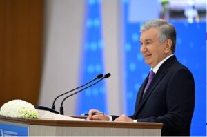 Shavkat Mirziyoyev at an open dialogue with entrepreneurs in Khiva, Uzbekistan.