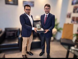 Turkish Consul General Ergül Kadak meeting Pakistani business leaders in Karachi