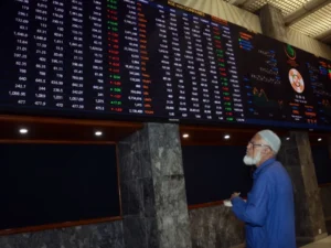 PSX KSE-100 index falls amid Middle East tensions and higher oil prices