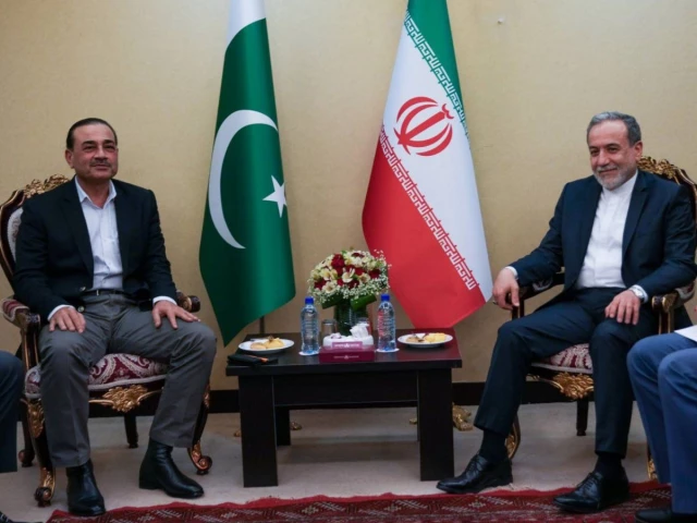 Field Marshal Asim Munir and Iranian Foreign Minister Abbas Araghchi discuss regional security.
