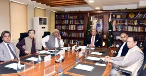 Muhammad Aurangzeb chairs a meeting on Pakistan’s Retailers’ Tax Scheme