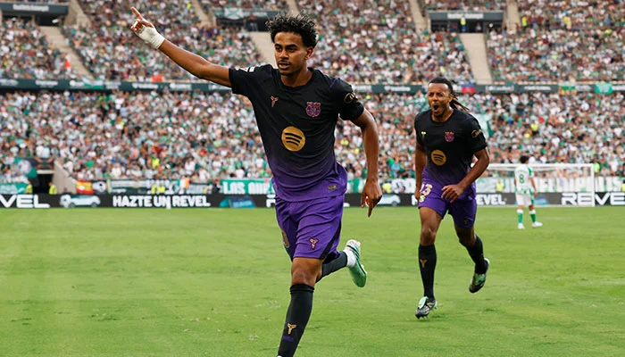 Barcelona beat Real Betis 5-2 in LaLiga as Lamine Yamal leads the team's attacking performance.
