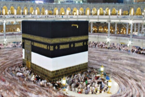 Grand Mosque in Makkah as Saudi Arabia denies suicide bomber reports