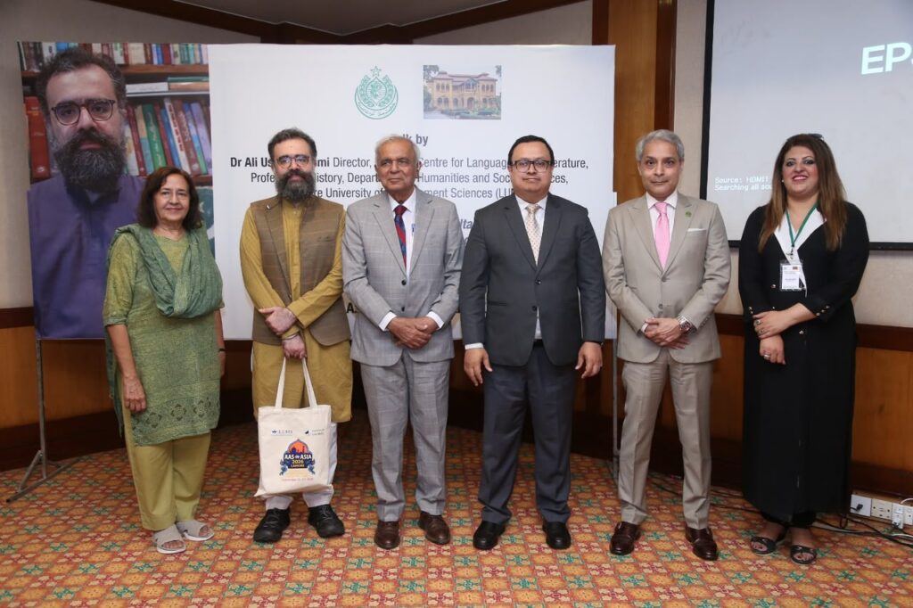 Dr Ali Usman Qasmi discusses Pakistan’s foundational ideas at QAHM Karachi