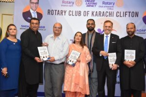 Rotary Club of Karachi Clifton members and Rotary District 3271 leaders attend the club’s 30th anniversary celebration in Karachi.