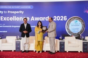 Rana Mashhood Ahmad Khan presents Youth Excellence Awards during the International Conference on Inclusive and Resilient Economic Empowerment and Growth.