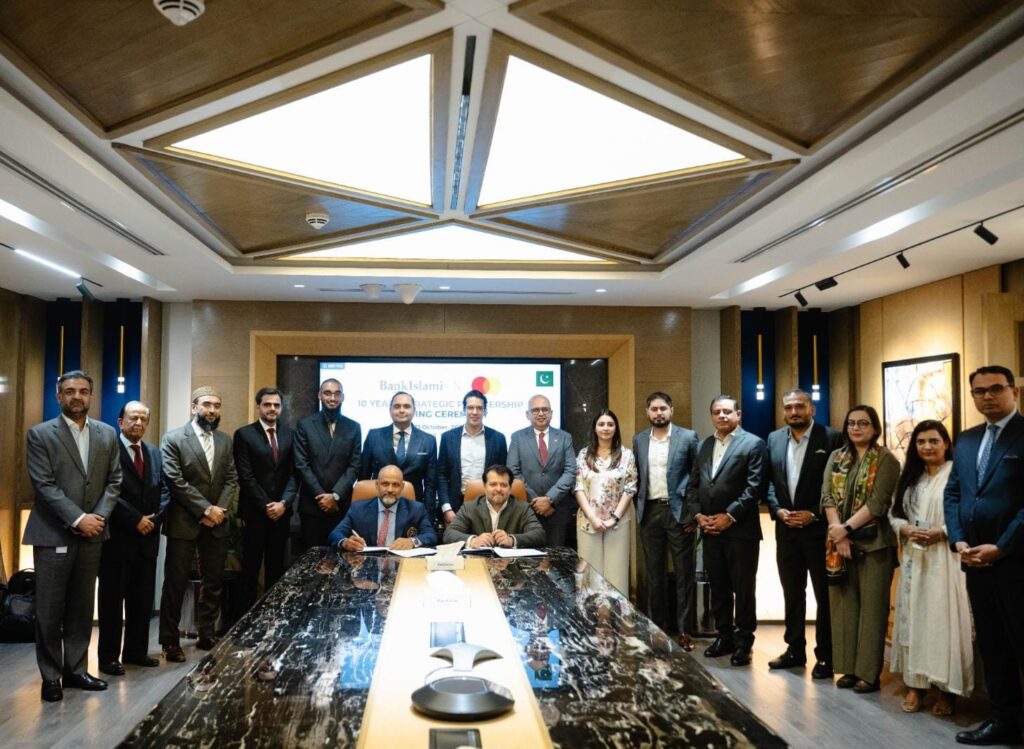 Mastercard and BankIslami partnership to expand digital payments and Shariah-compliant banking solutions in Pakistan.