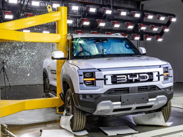 BYD SHARK 6 hybrid pick-up recognised with a five-star Euro NCAP safety rating.