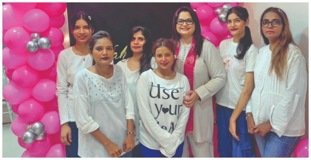 Naheed Khan: Supporting women’s empowerment and social welfare alongside professional success.