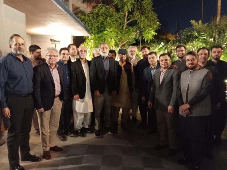 Syed Mehdi Shah honoured at a Karachi dinner hosted by SBC Group representatives Ali Pesnani and Zahair Pesnani.