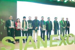 Pakistan Excellence Awards 2026 ceremony in Karachi honouring leaders from public service, business, sports and entertainment.