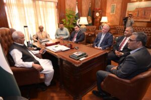 Sindh Governor Nehal Hashmi meets an Abu Dhabi Ports Group delegation in Karachi to discuss trade, logistics and port development.