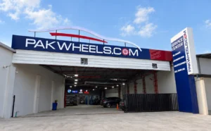 PakWheels service center in DHA Phase 8 Lahore offering car maintenance and inspection services.